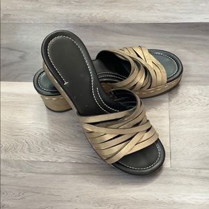 Donald J Pliner Siena 8 wedge shoes